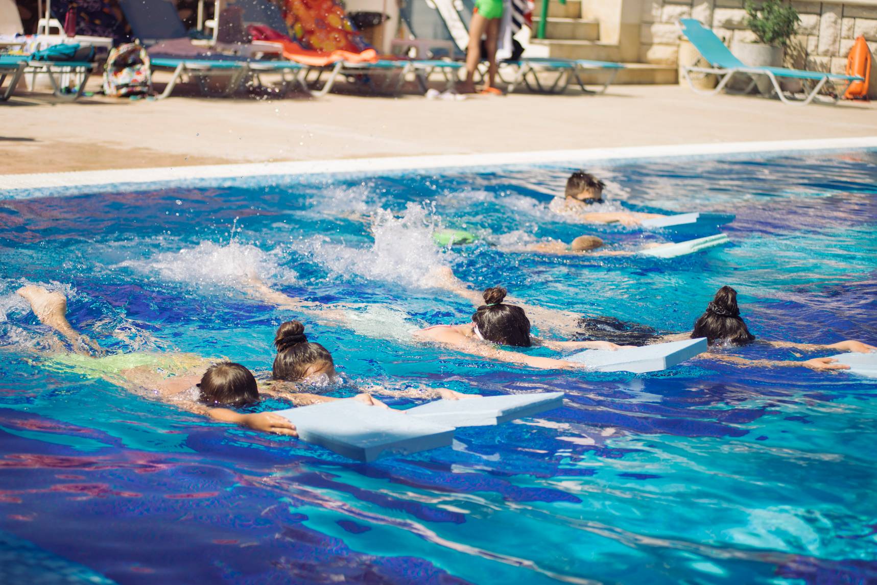  Плувни курсове 